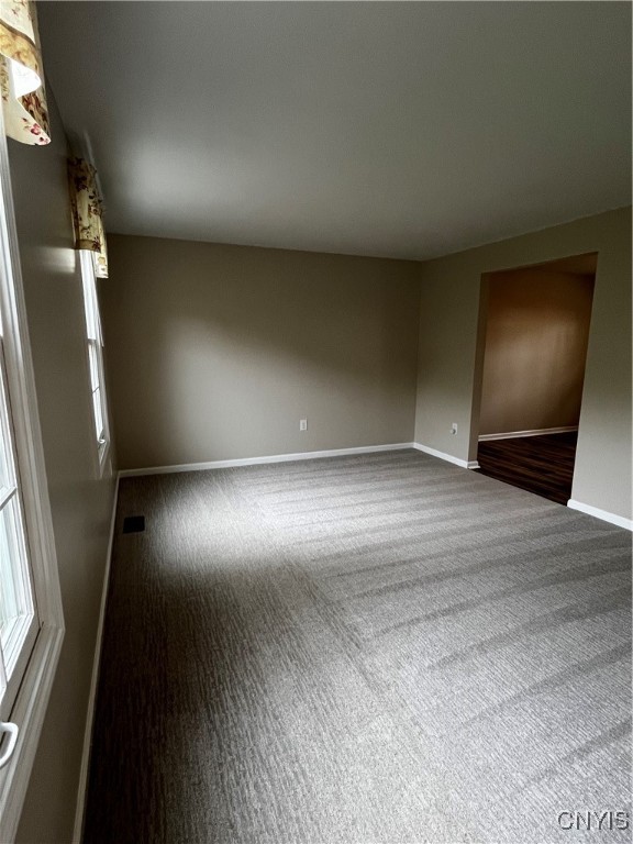 6107 Owlwood Drive, Cicero, New York image 3