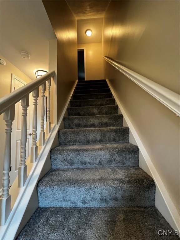 6107 Owlwood Drive, Cicero, New York image 15