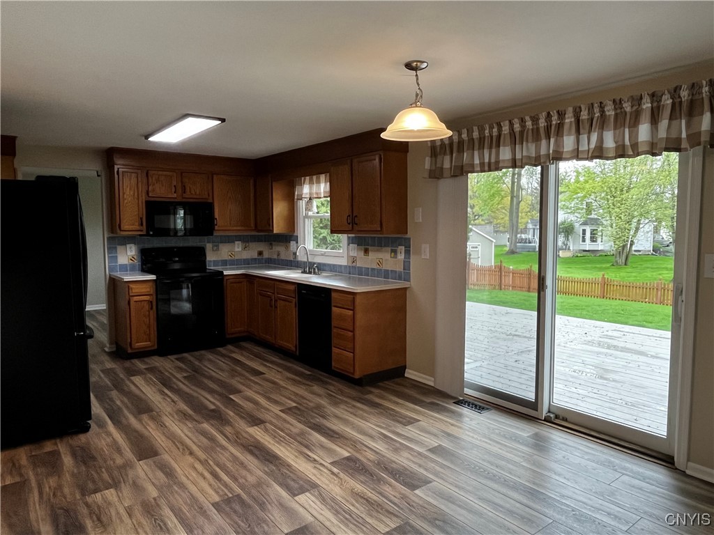 6107 Owlwood Drive, Cicero, New York image 8