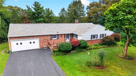 Homes For Sale - 108 Fayette Circle<br/> Manlius, NY 13066