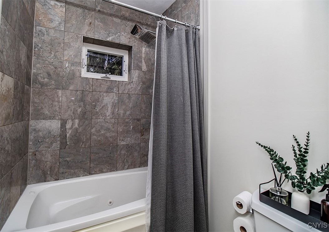 204 Alton Street, Syracuse, New York image 14