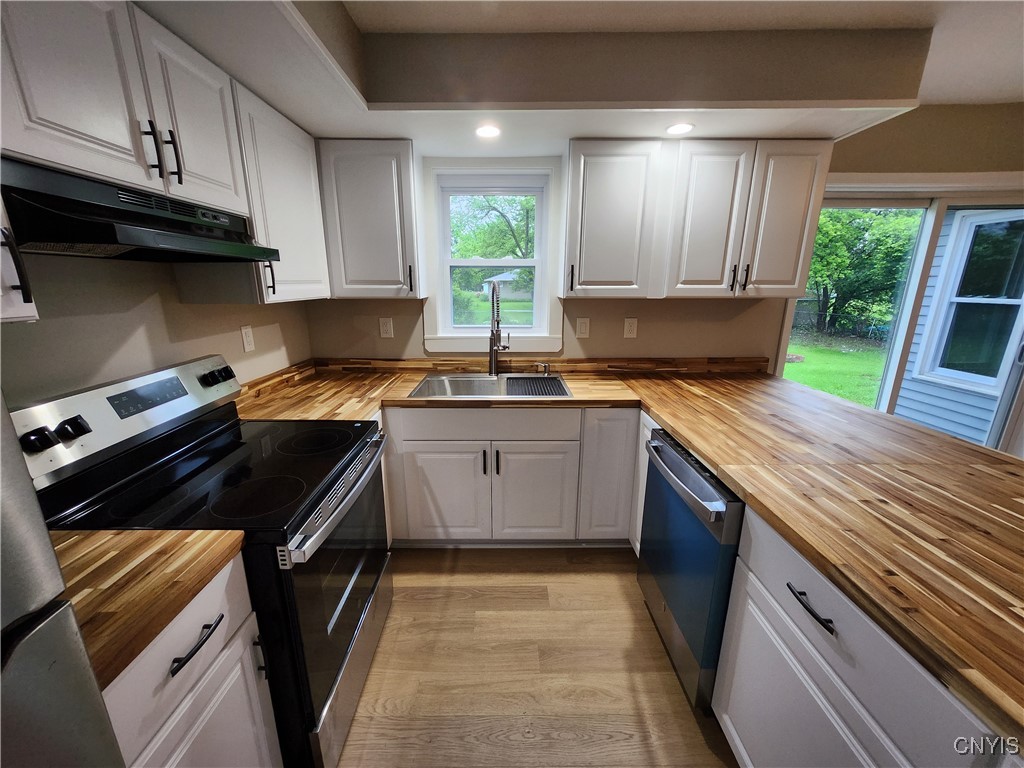 5900 Lathrop Drive, Cicero, New York image 6