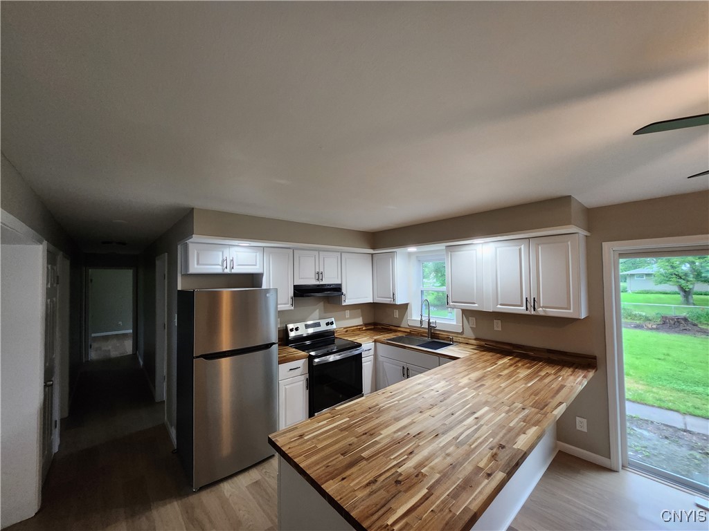 5900 Lathrop Drive, Cicero, New York image 9
