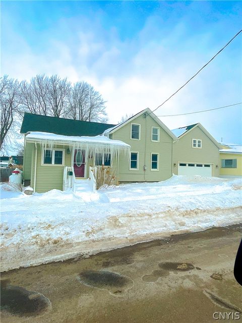 Homes For Sale - 714 Union Street<br/> Clayton, NY 13624