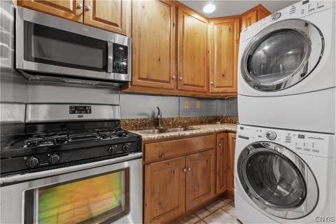 Tiny photo for 314 Saltmakers Road, Salina, NY 13088 (MLS # S1688306)