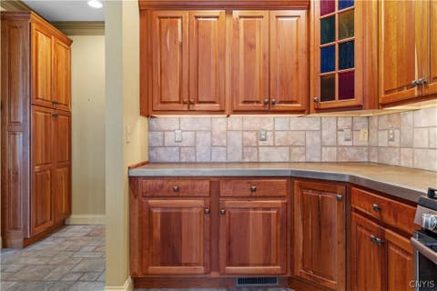 Tiny photo for 314 Saltmakers Road, Salina, NY 13088 (MLS # S1688306)