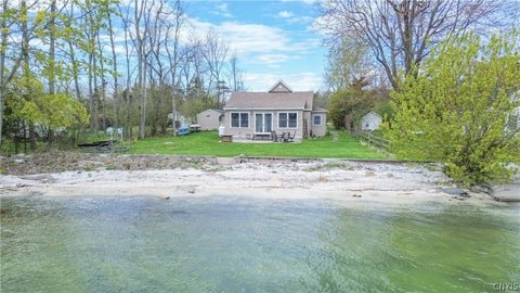 Homes For Sale - 10360 Lasher Road<br/> Henderson, NY 13650