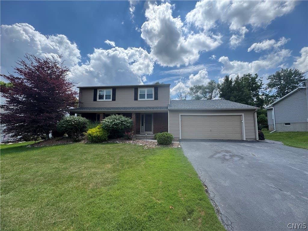 Photo of 110 Lake Country Drive, Geddes, NY 13209 (MLS # S1697397)