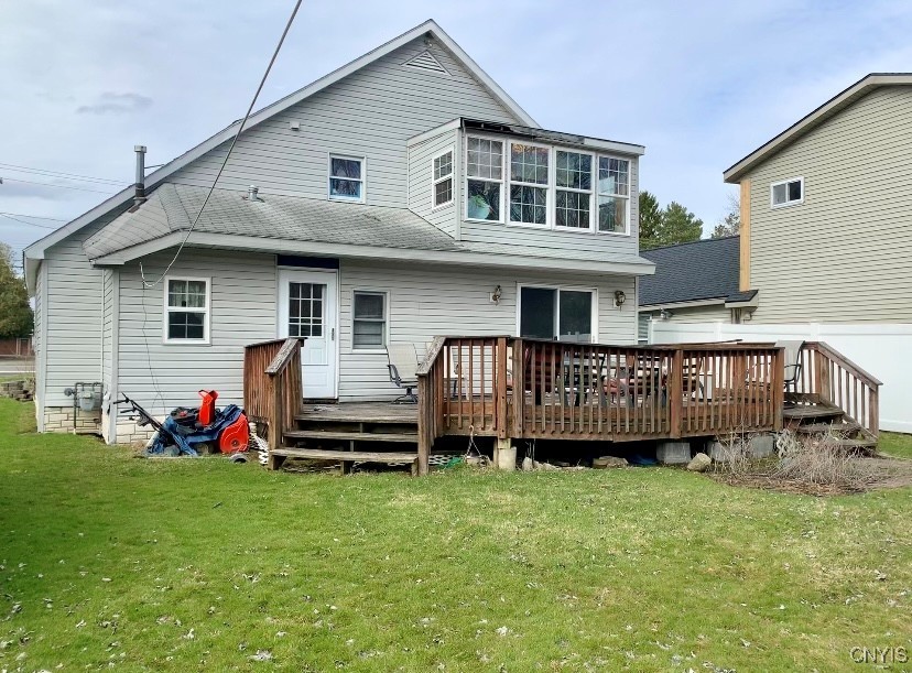 7206 Lakeshore Road, Cicero, New York image 3