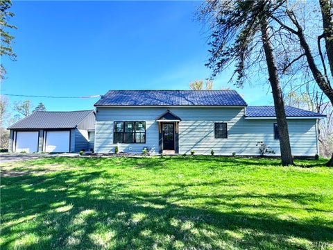 Homes For Sale - 6913 Lowell Road<br/> Westmoreland, NY 13440