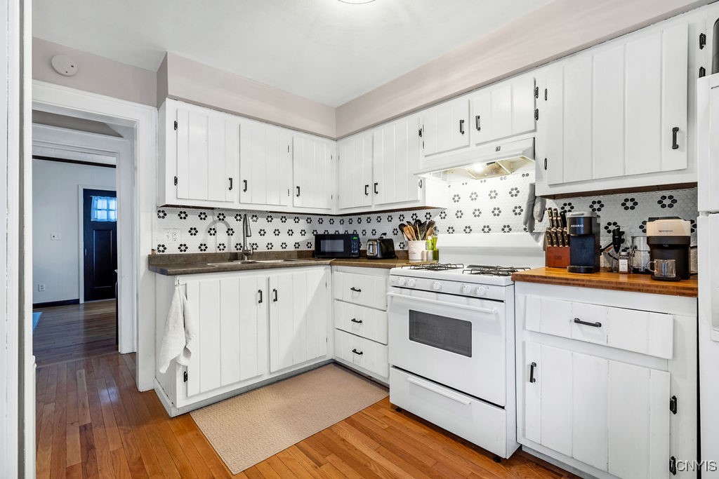 408 Avery Avenue, Syracuse, New York image 18