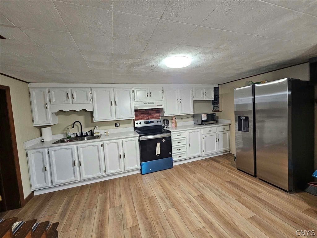 121 Woodgate Drive