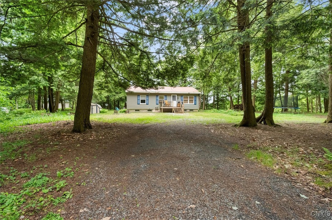 9036 Woods Road