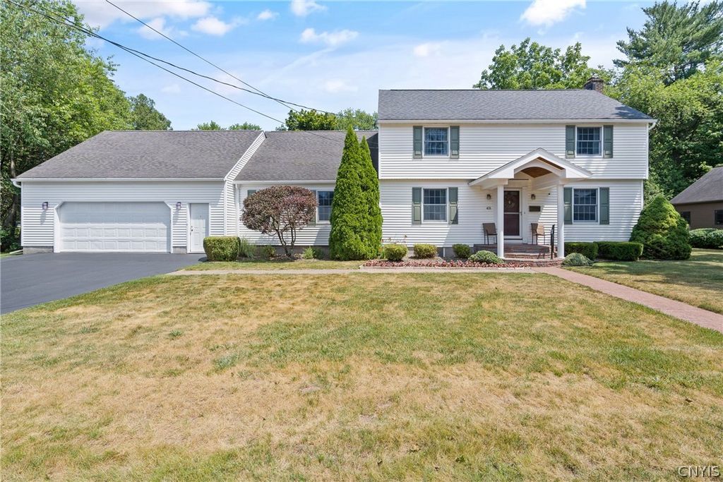 Photo of 431 Sylvan Street, Oneida, NY 13421 (MLS # S1701894)
