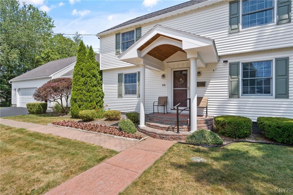 Photo of 431 Sylvan Street, Oneida, NY 13421 (MLS # S1701894)