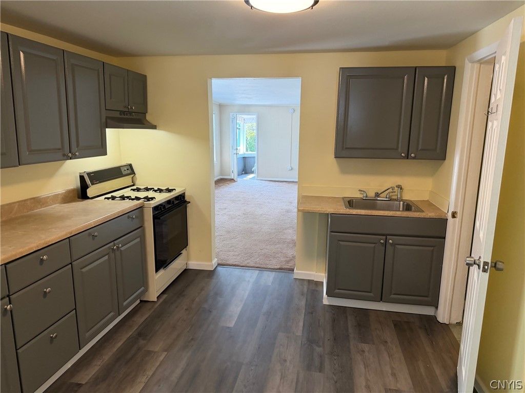 Photo of 244 Harding Street #46, Syracuse, NY 13208 (MLS # S1676990)