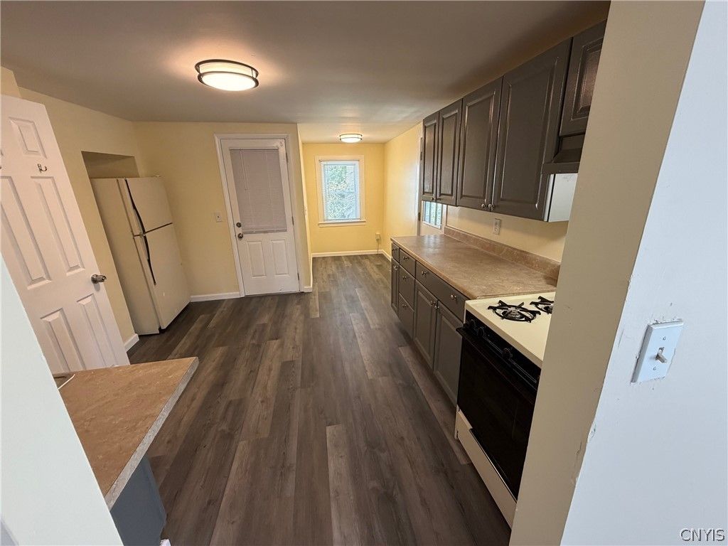 Photo of 244 Harding Street #46, Syracuse, NY 13208 (MLS # S1676990)