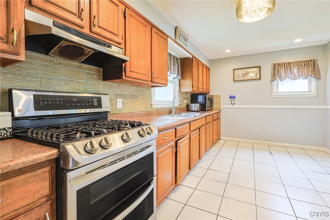 115 Matterson Avenue, Camillus, New York image 7