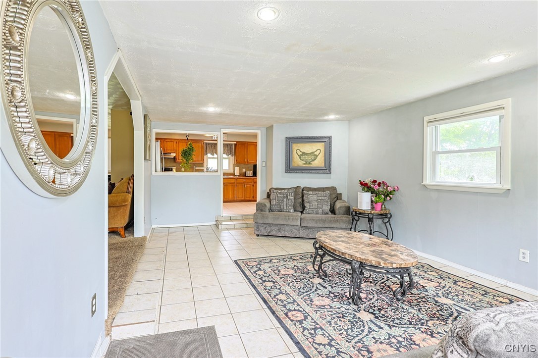 115 Matterson Avenue, Camillus, New York image 4