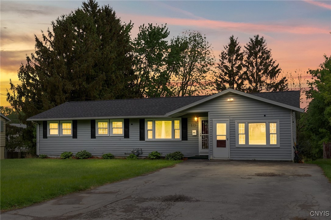 115 Matterson Avenue, Camillus, New York image 2