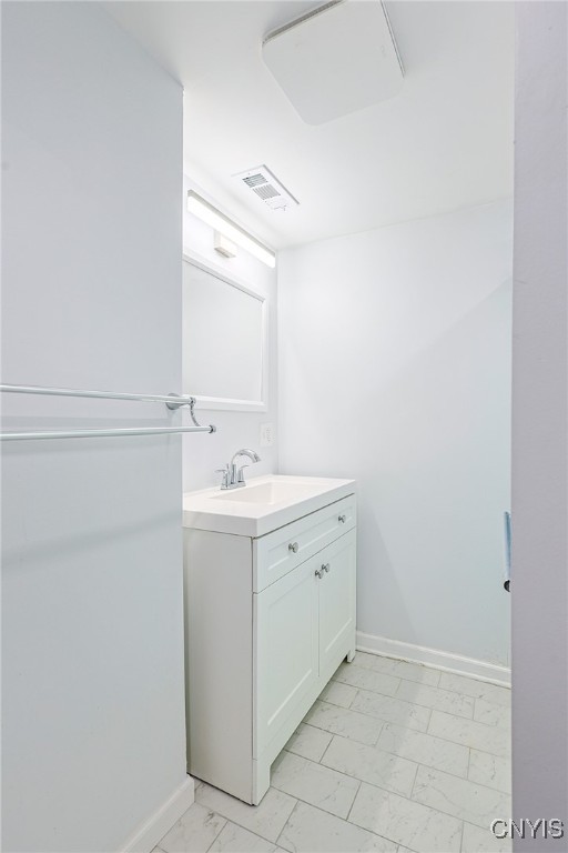 115 Matterson Avenue, Camillus, New York image 25