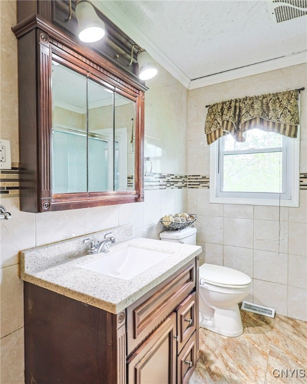 115 Matterson Avenue, Camillus, New York image 16
