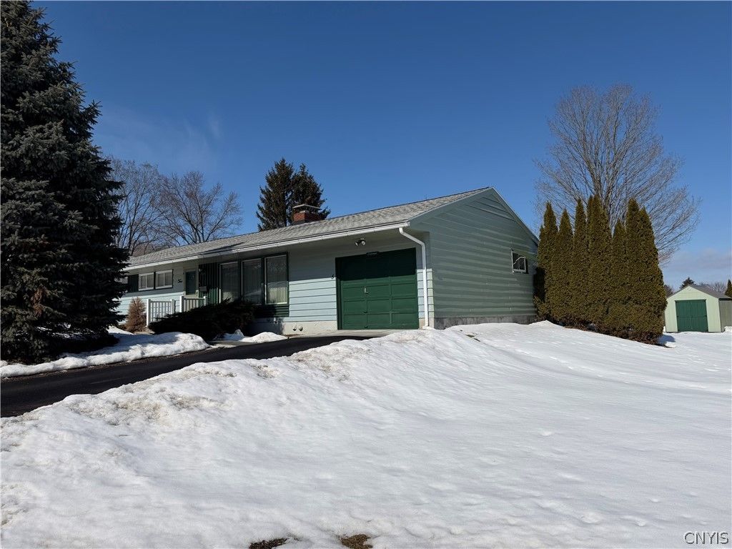 Photo of 5 Huxford Place, Whitestown, NY 13492 (MLS # S1665016)