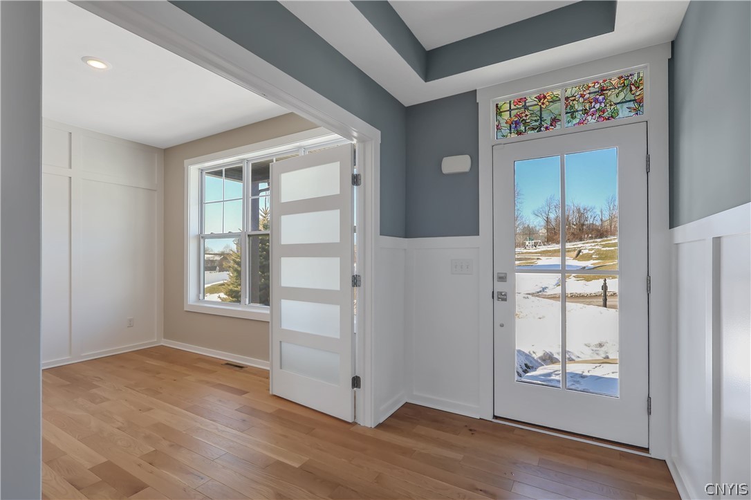 5506 Rolling Meadows Way