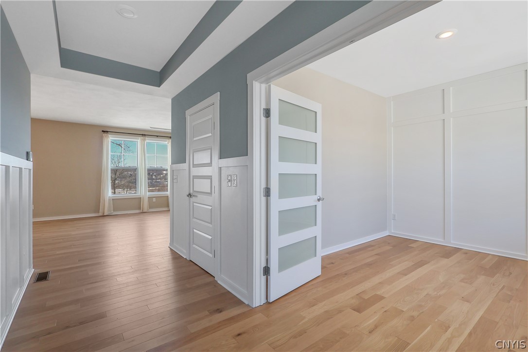 5506 Rolling Meadows Way