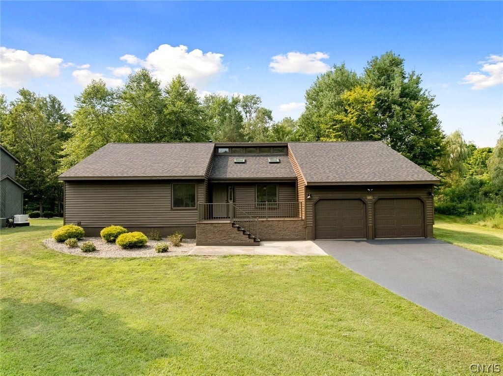 8105 Pinebrook Lane
