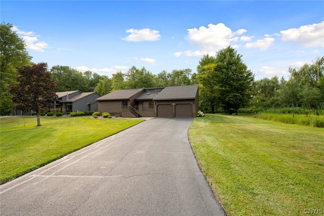 8105 Pinebrook Lane
