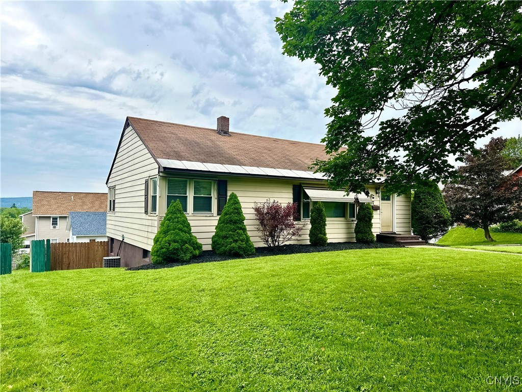 407 Pleasant Street