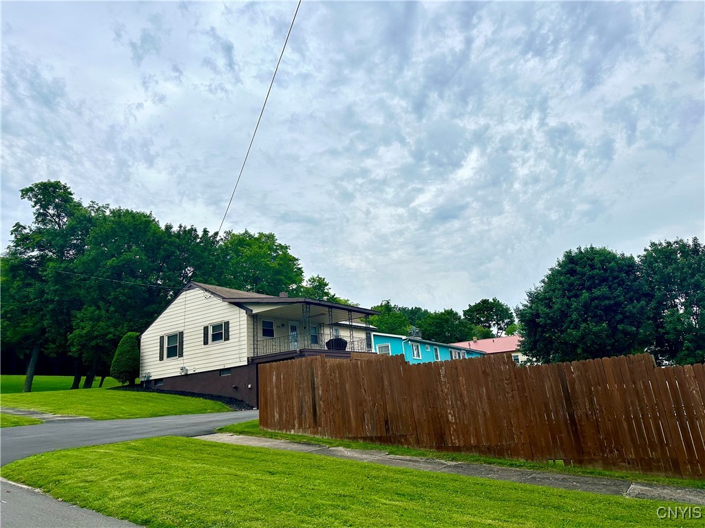 407 Pleasant Street