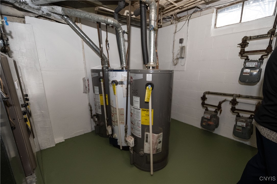 Syracuse, New York 13203, United States, 5 Bedrooms Bedrooms, ,Residential,Pending,15623