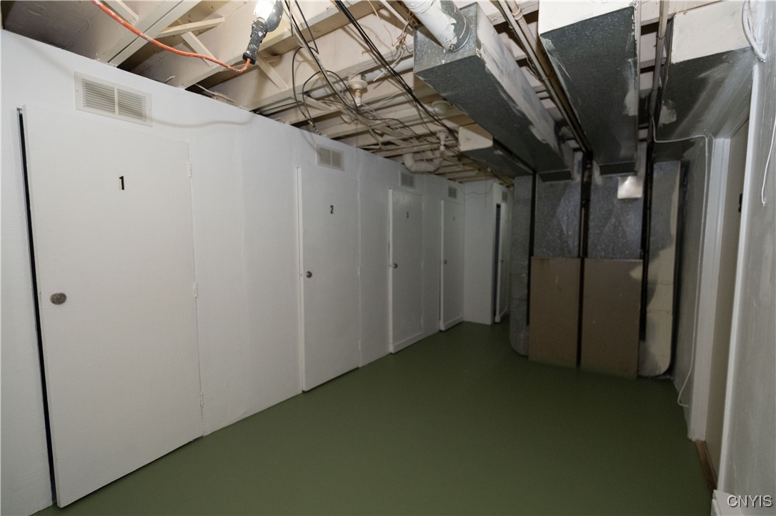 Syracuse, New York 13203, United States, 5 Bedrooms Bedrooms, ,Residential,Pending,15623