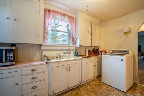 Tiny photo for 8 Herkimer Street, Fairfield, NY 13406 (MLS # S1721436)