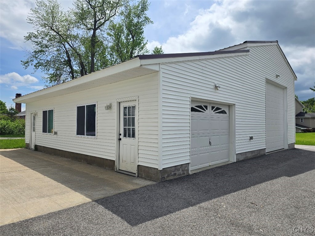 343 N Peterboro Street