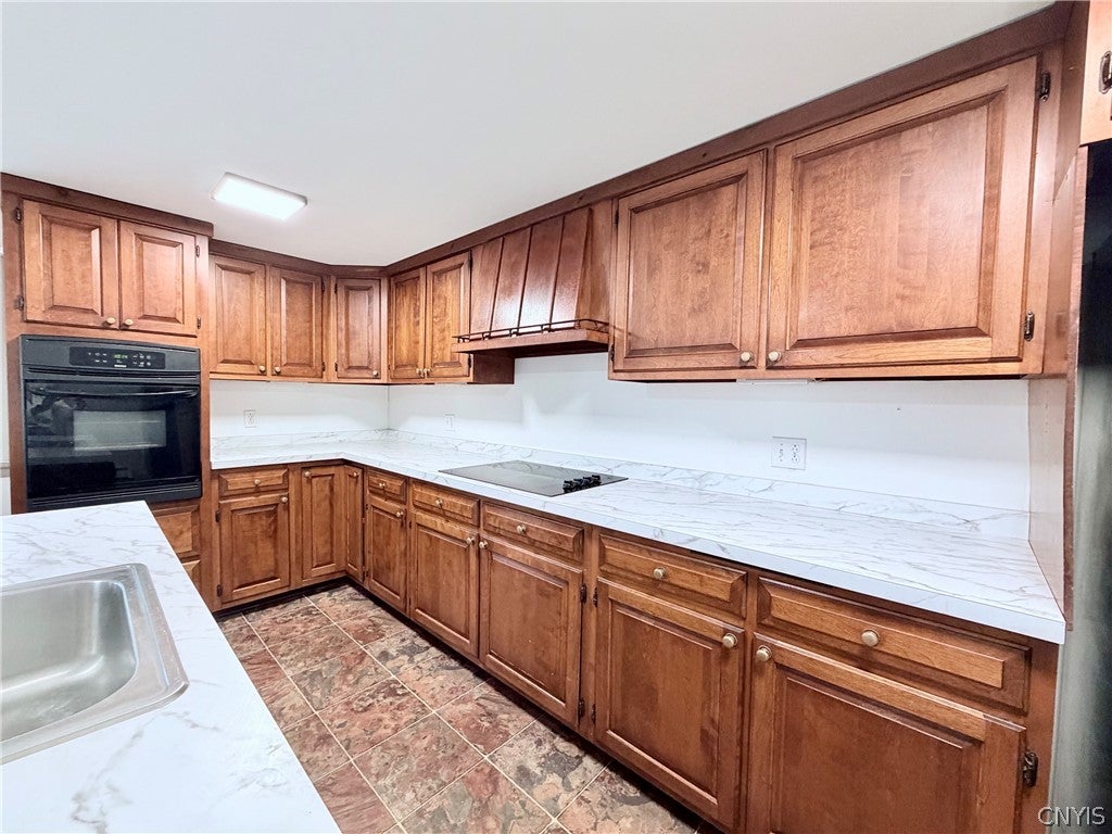 4048A West Road