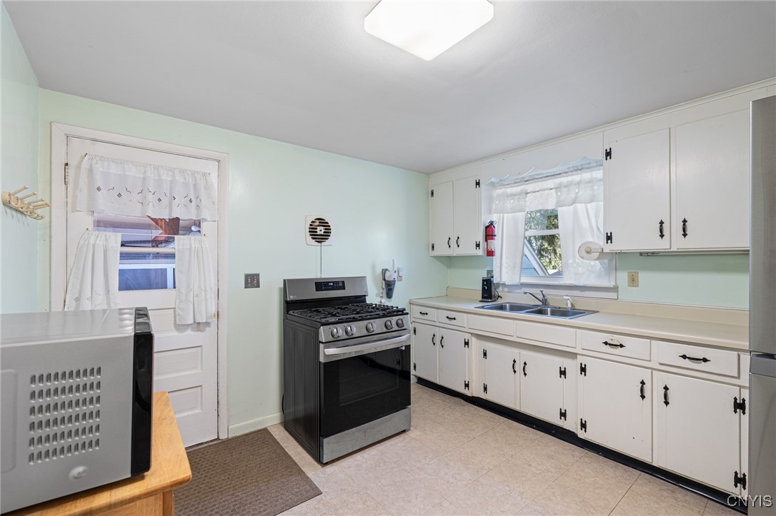 126 W Dauenhauer Street, Manlius, New York image 16