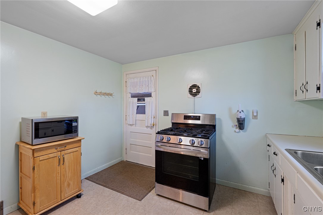 126 W Dauenhauer Street, Manlius, New York image 18