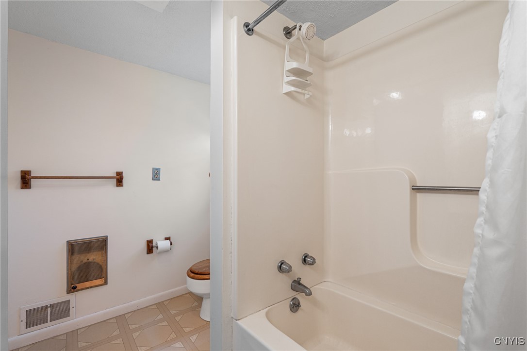 126 W Dauenhauer Street, Manlius, New York image 27
