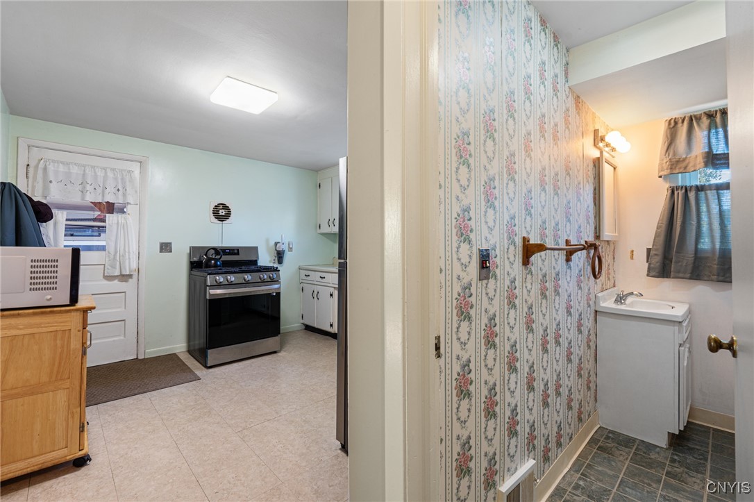 126 W Dauenhauer Street, Manlius, New York image 17