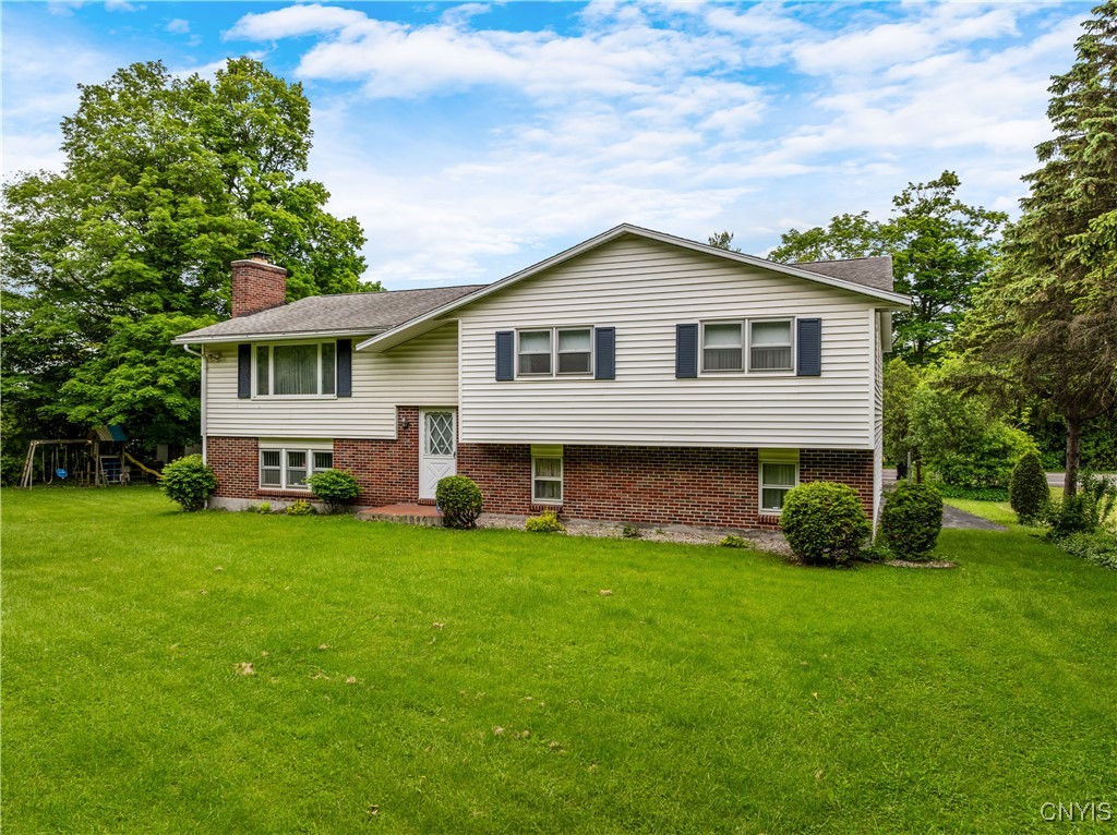 7322 Highbridge Road, Manlius, New York image 1