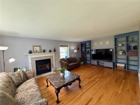 Tiny photo for 6075 Singletree Lane, DeWitt, NY 13078 (MLS # S1689691)