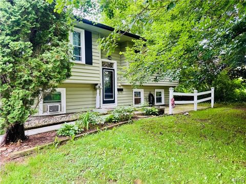 Homes For Sale - 21 Bedford Street<br/> Cortland County, Homer, NY 13077