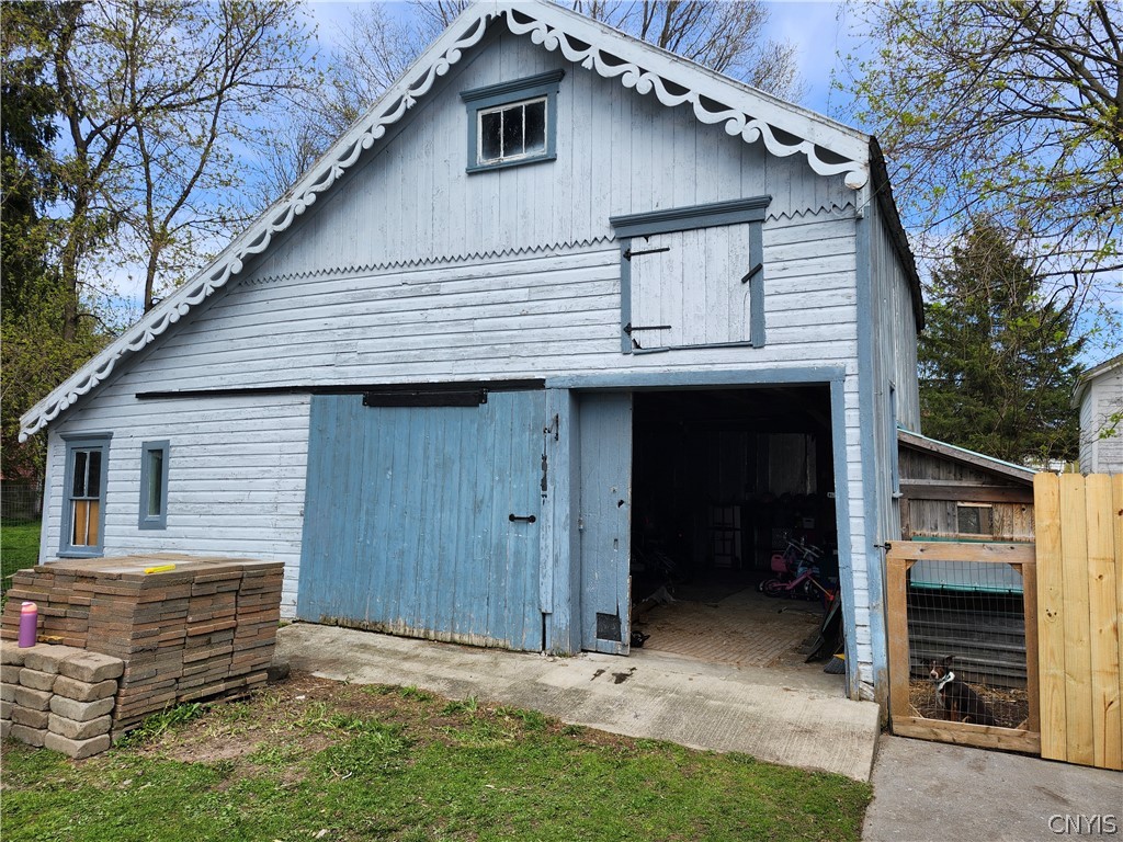 706 Division Street