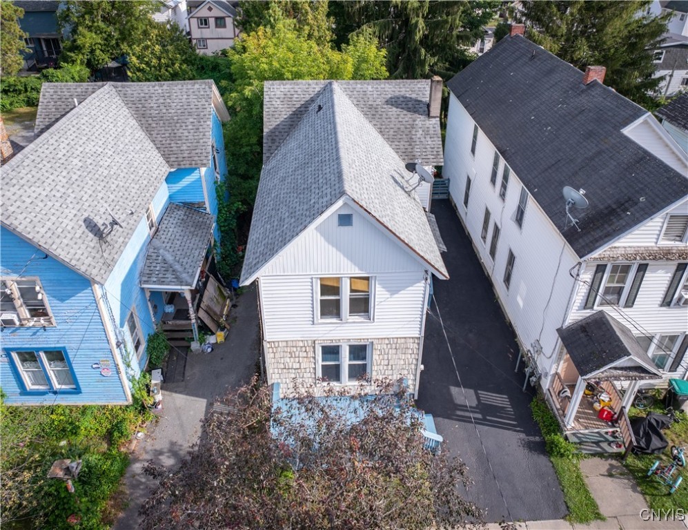 328 Pleasant Avenue