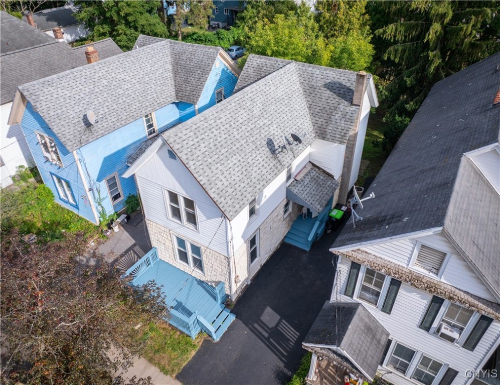 328 Pleasant Avenue