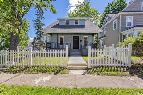 Homes For Sale - 203 Maple Street<br/> Syracuse, NY 13210