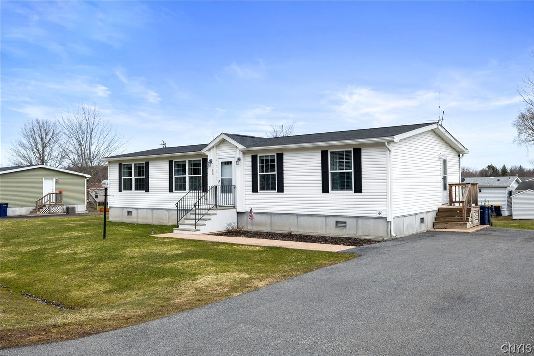 114 Pazdur Boulevard S